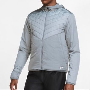 Nike Men’s Aerolayer Grey Jacket.